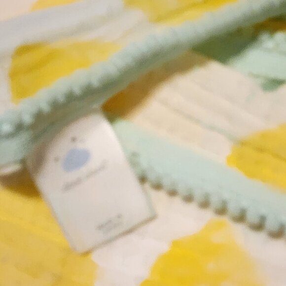 Cloud Island muslin swaddle blanket bundle of 2 Lemons with pompoms Mint green - Picture 6 of 11